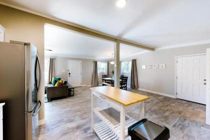 Cozy Tucson Retreat - image 15