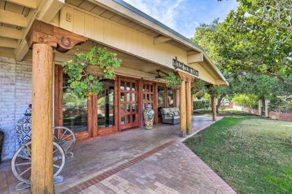 Tucson Home by Nature Preserve Perfect for Hiking - image 3
