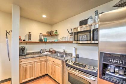 Pet-Friendly Tucson Casita Shared Hot Tub and Porch - image 10