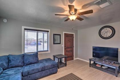 Bright Tucson Home with Patio - 2 Mi to U of A! - image 2