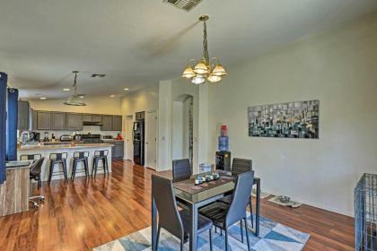 Spacious Southwestern Hideaway Pets Welcome! - image 10