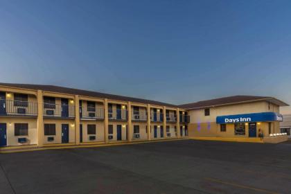 Days Inn by Wyndham Tucumcari - image 5