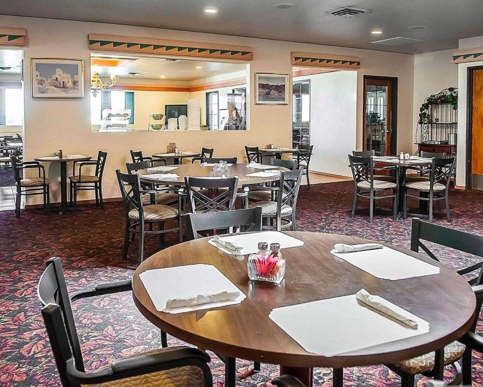Quality Inn Tucumcari - image 3