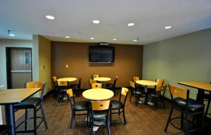 Desert Inn - image 4