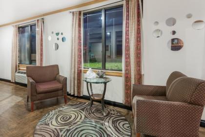 Super 8 by Wyndham Tucumcari - image 10