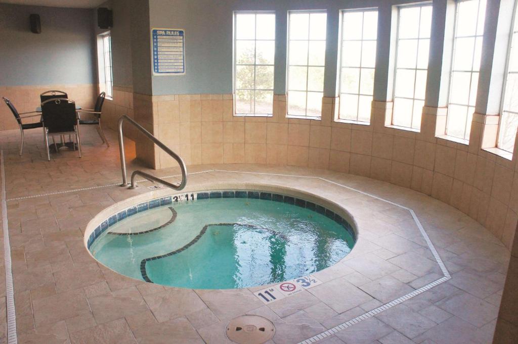 La Quinta by Wyndham Tucumcari - image 4