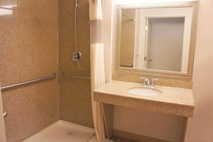 La Quinta by Wyndham Tucumcari - image 5