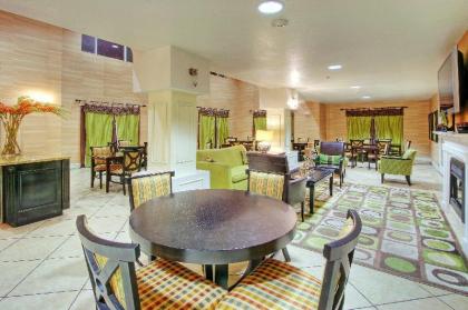 Holiday Inn Express and Suites - Tucumcari - image 12