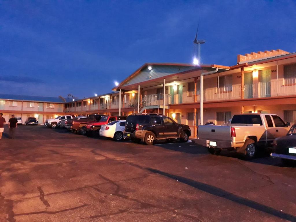 Tristar Inn Xpress - image 3