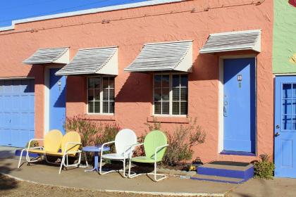Blue Swallow Motel - image 6