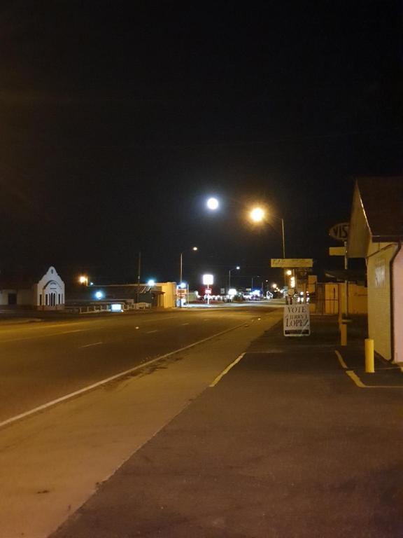 Americana Motel - image 4