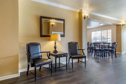 Quality Inn Tulare - image 8