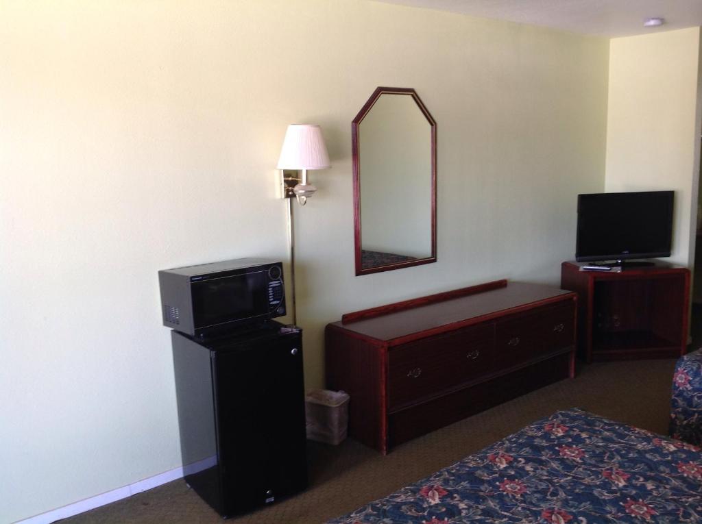 Executive Inn Tulia - image 3