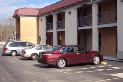 Executive Inn - image 10