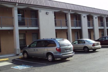 Executive Inn - image 12