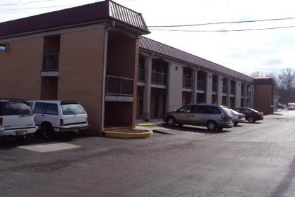 Executive Inn - image 13