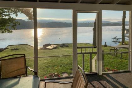 Family Lake Home Paddleboards Kayaks and Fire Pit New York