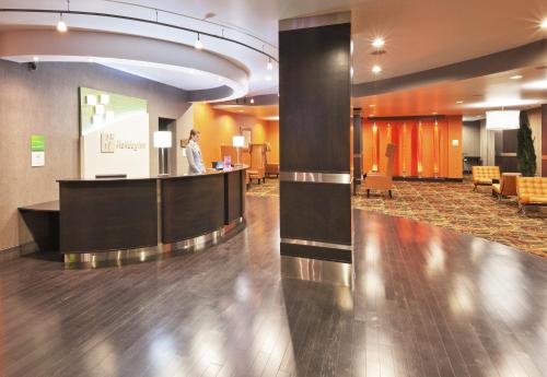 Holiday Inn Tulsa City Center an IHG Hotel - image 3