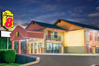 Super 8 by Wyndham Tulsa/Arpt/St Fairgrounds