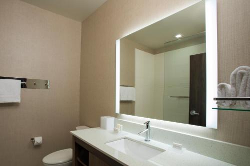 Residence Inn by Marriott Tulsa Downtown - image 4