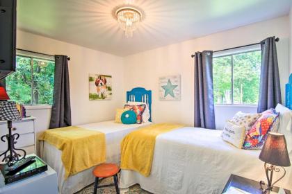 Charming Country Cottage 5 Mi to Dtwn Tulsa! - image 18