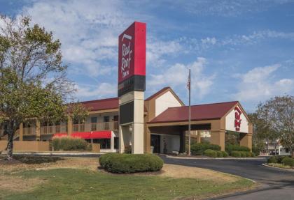 Red Roof Inn tupelo tupelo