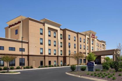 Hampton Inn & Suites Tupelo/Barnes Crossing - image 9
