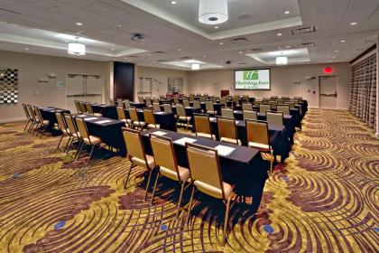 Holiday Inn & Suites Tupelo North an IHG Hotel - image 3
