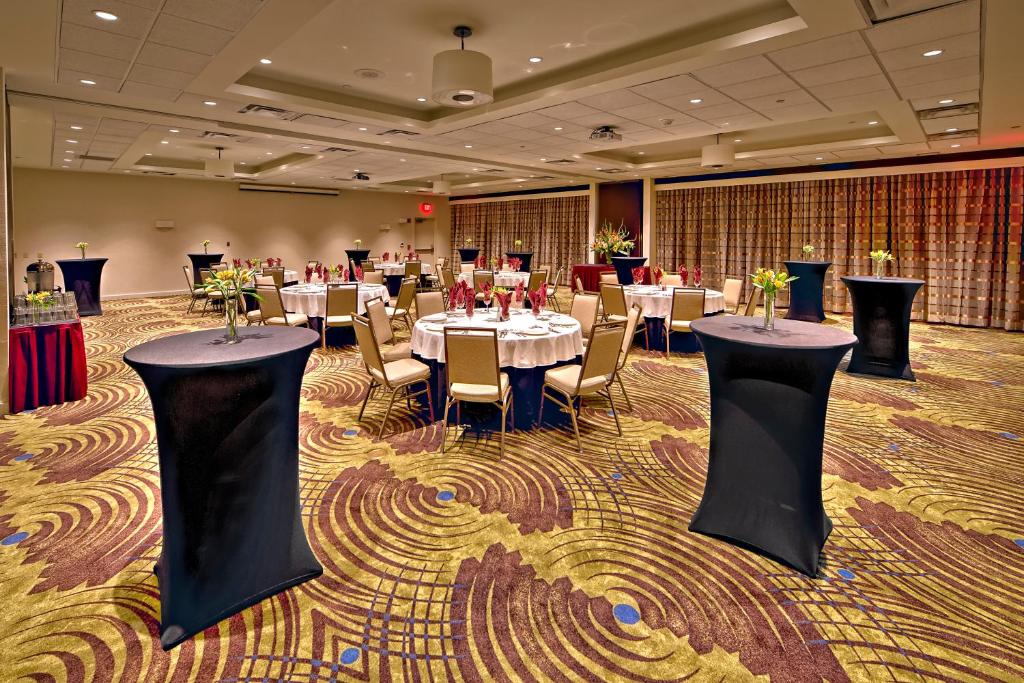 Holiday Inn & Suites Tupelo North an IHG Hotel - image 6