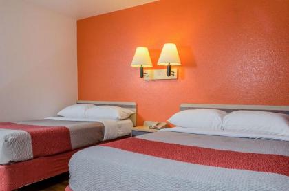 Motel 6-Turlock CA - image 11