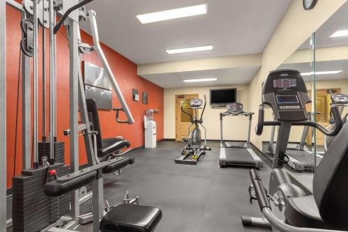 Country Inn & Suites by Radisson Tuscaloosa AL - image 4