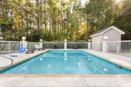 Country Inn & Suites by Radisson Tuscaloosa AL - image 5