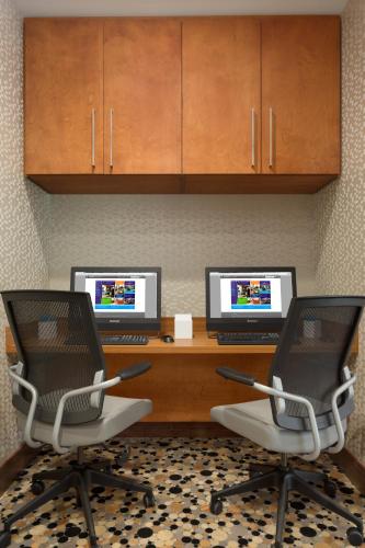 SpringHill Suites by Marriott Tuscaloosa - image 4