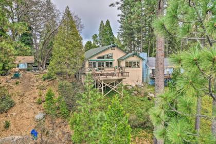 Pet-Friendly Mountain Home with Deck 3 Mi to Hiking - image 3