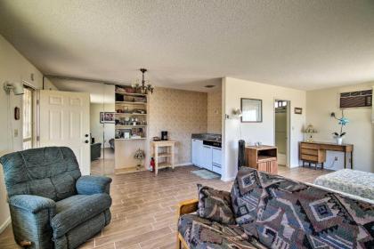 49 Palms Oasis Escape - Mins to Joshua Tree - image 13