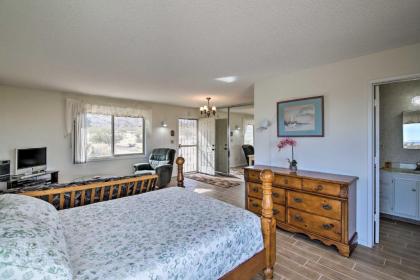 49 Palms Oasis Escape - Mins to Joshua Tree - image 9