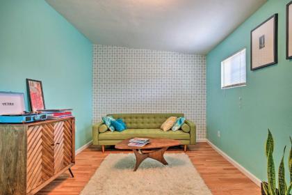 Colorful 29 Sunsets Home near Joshua Tree!
