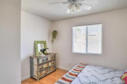 Colorful 29 Sunsets Home near Joshua Tree! - image 15