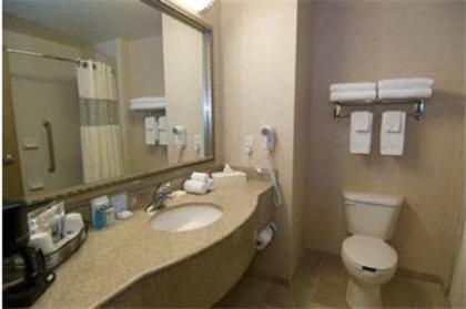 Hampton Inn Twin Falls - image 3