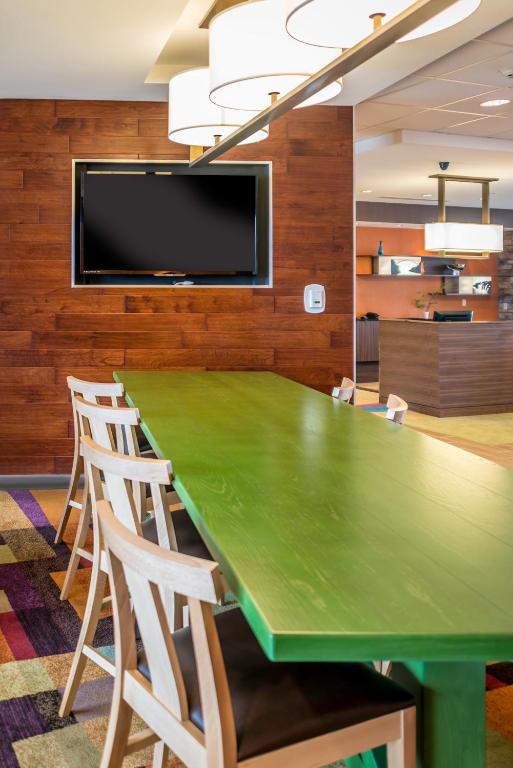 Fairfield Inn & Suites by Marriott Twin Falls - image 3
