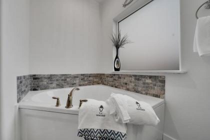 TJ Rancher - Corporate and Vacation Stay - image 8