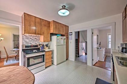 Cozy Two Rivers Home - Walk to Lake Michigan! - image 8