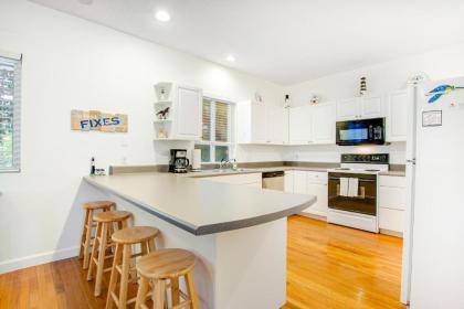 Gone Coastal - image 13