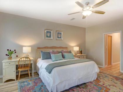 Brand New Home Private Pool Beautiful Ocean Views and Steps to the Beach - image 16
