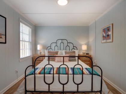 Heated Pool Access Flex Cancelation Brand New Rental - image 9