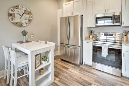 Chic Downtown Ukiah Cottage 5 Mi to Lake Mendocino - image 9