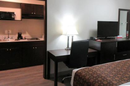 Econolodge - image 10