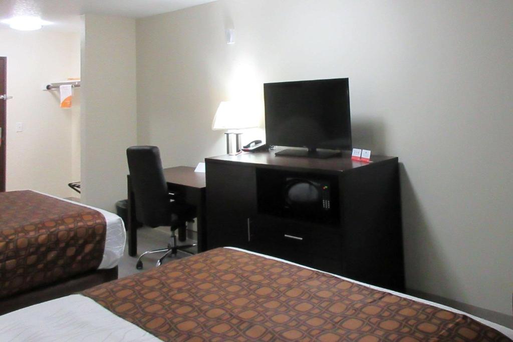 Econolodge - image 2