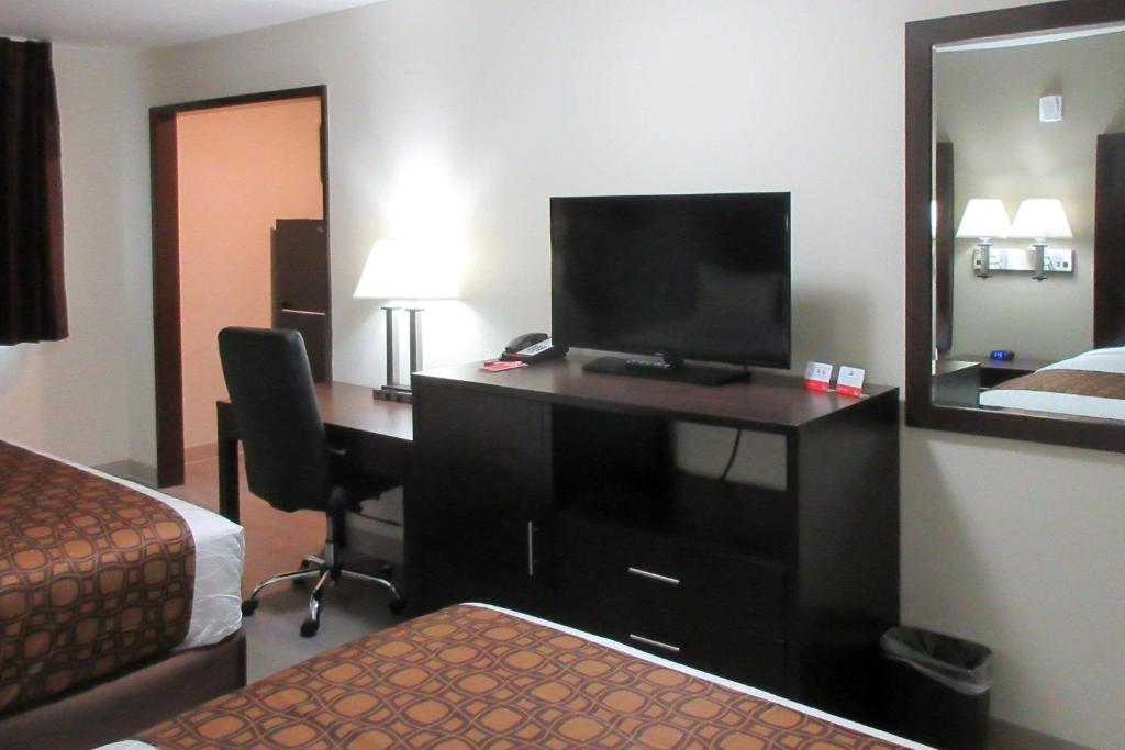 Econolodge - image 7
