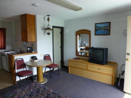 Umatilla Inn & Suites - image 12